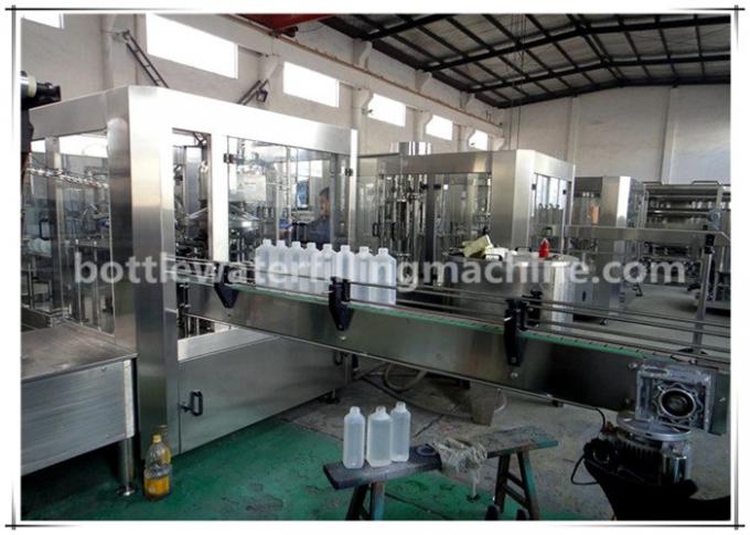 Αυτόματο HDPE γάλα μπουκαλιών & σφραγίζοντας μηχανή φύλλων αλουμινίου αργιλίου πλήρωσης πλύσης χυμού 1