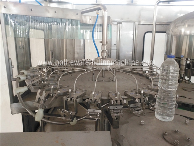 Μηχανή πλήρωσης μπουκαλιών νερό ελέγχου PLC HMI για το μέγεθος μπουκαλιών 250-2000ml 1