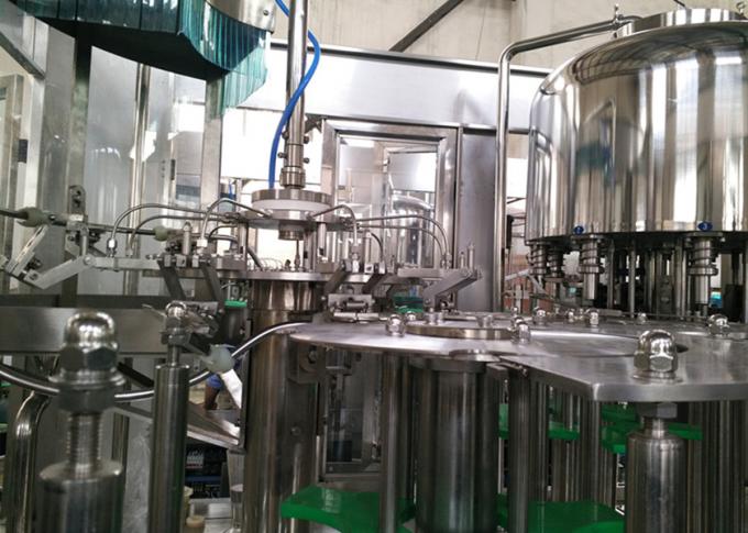 Αυτόματη μηχανή πλήρωσης χυμού 4000 bph οθόνης αφής PLC για τη γραμμή παραγωγής χυμού 1