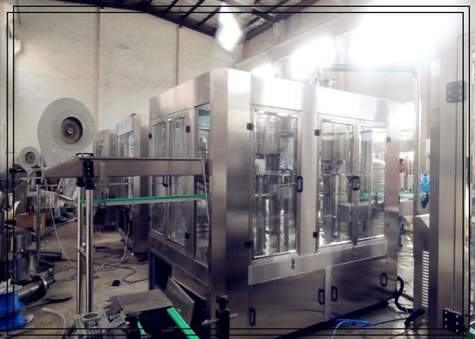Μηχανή πλήρωσης χυμού φρούτων ελέγχου PLC για το αργυροειδές λευκό εργοστασίων SUS304 ποτών 1