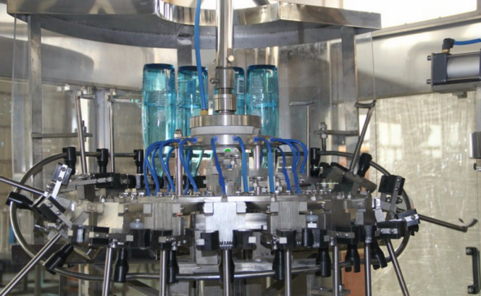 Μηχανή πλήρωσης ποτών μπουκαλιών της PET/ενωμένες με διοξείδιο του άνθρακα γραμμές παραγωγής ποτών 3