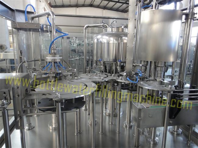 εμφιαλώνοντας εγκαταστάσεις νερού 3000bph Monoblock, μηχανή πλήρωσης μεταλλικού νερού 0
