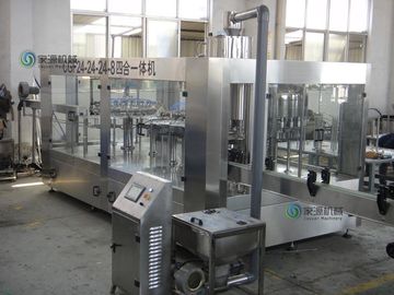 Κίνα 24 τα κεφάλια ένωσαν τη μηχανή πλήρωσης μη αλκοολούχων ποτών με διοξείδιο του άνθρακα προμηθευτής