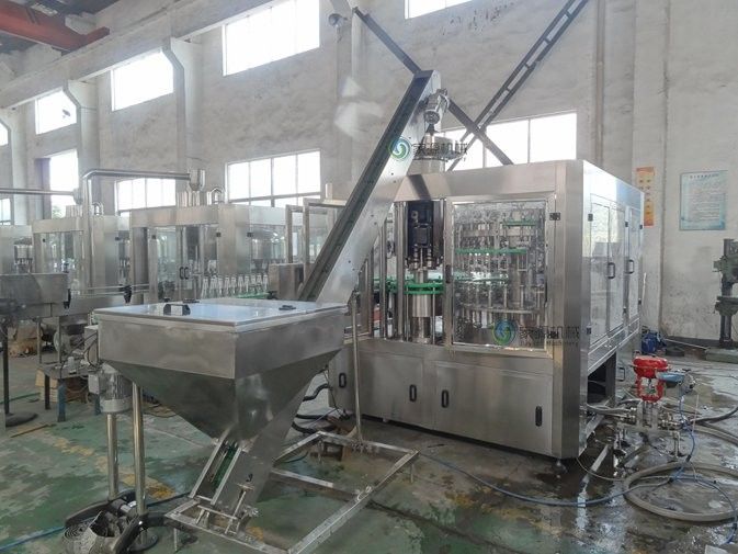 Μηχανή πλήρωσης μπουκαλιών μπύρας κορωνών ΚΑΠ 3500 εμφιαλώνοντας μηχανή γυαλιού BPH 3